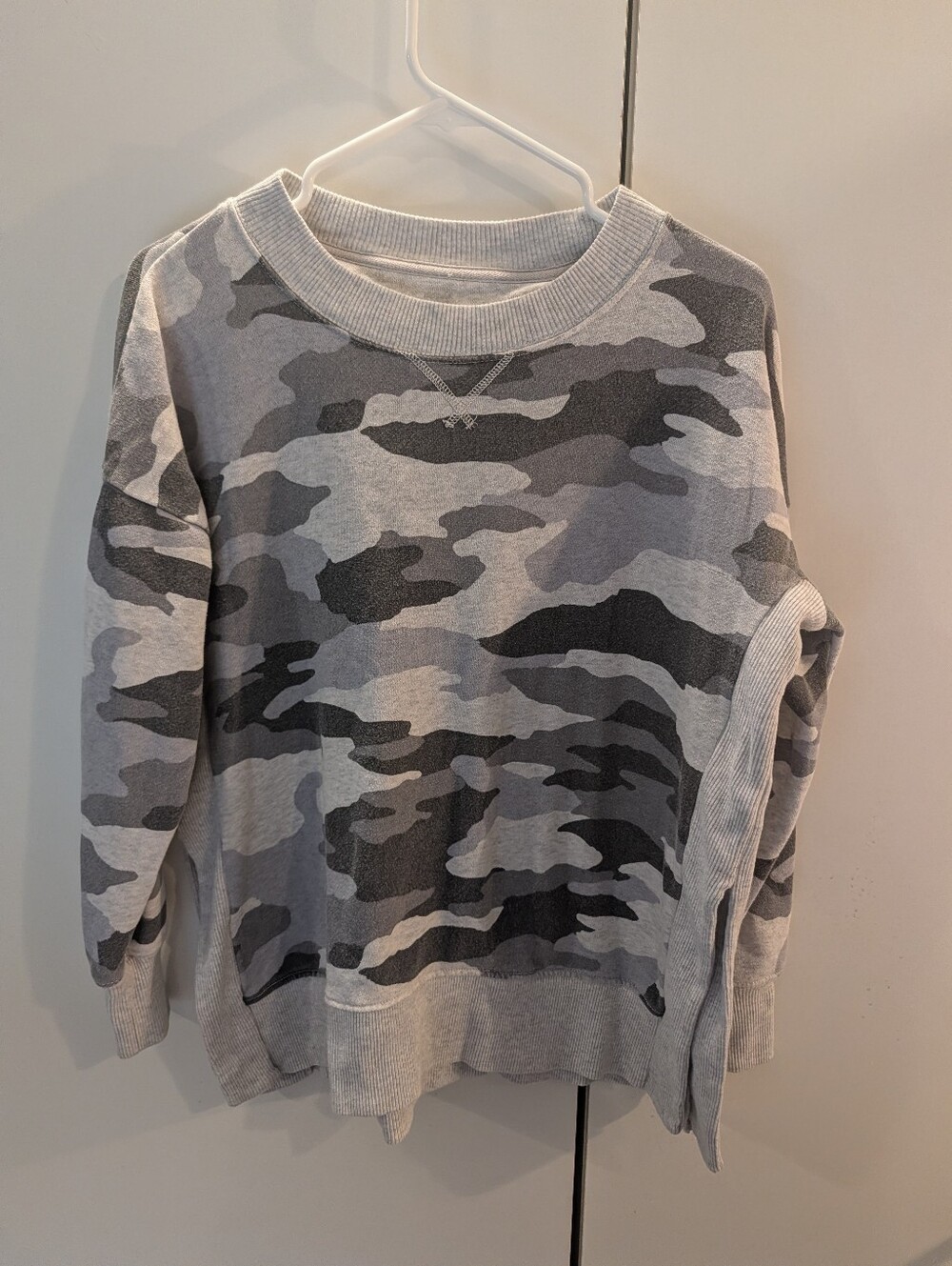 Aerie Gray Camouflage Crewneck Sweatshirt Small